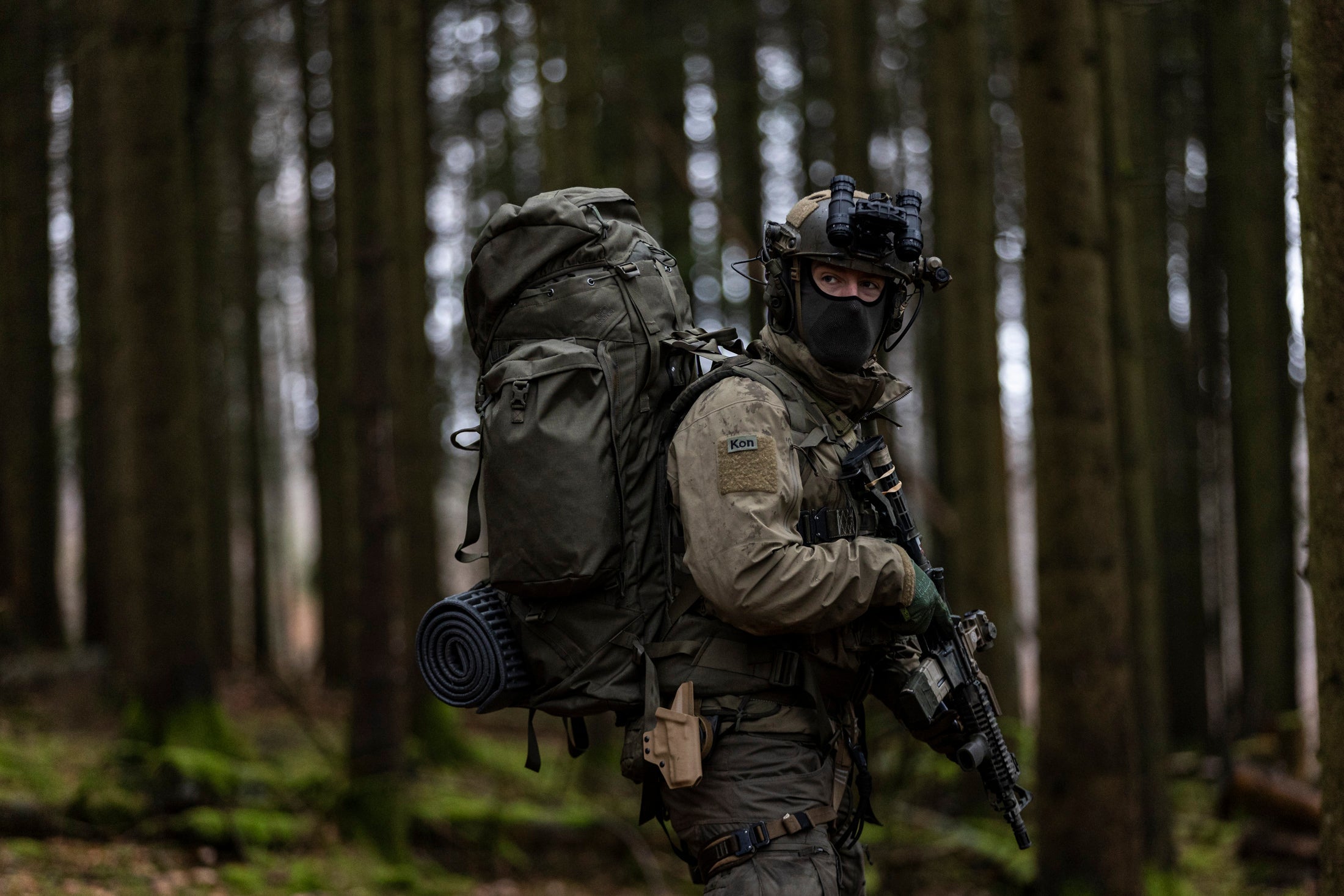 Expedition backpacks (71-120L)